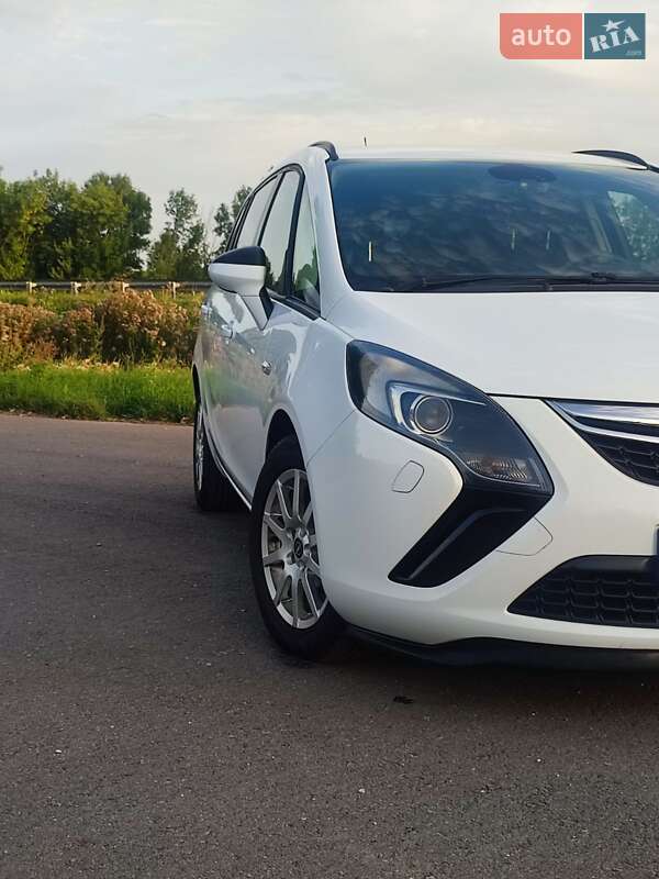 Мінівен Opel Zafira 2013 в Хмельницькому