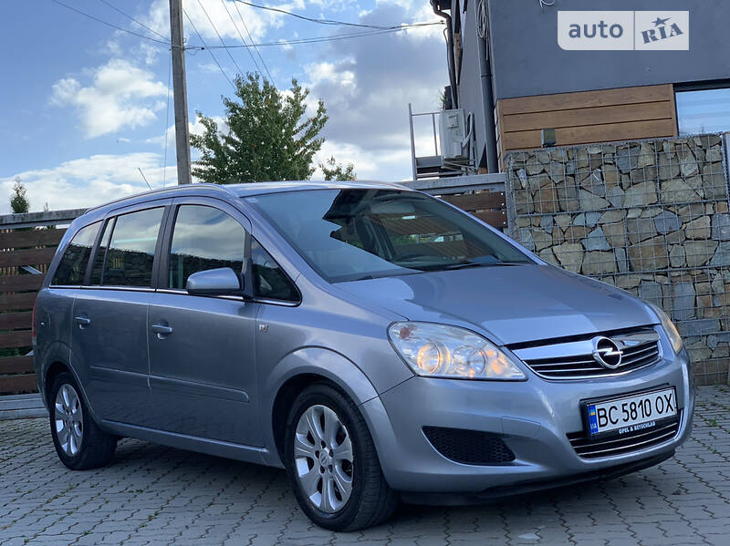 Мінівен Opel Zafira 2009 в Стрию