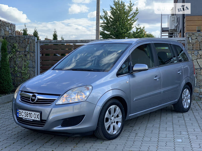 Мінівен Opel Zafira 2009 в Стрию