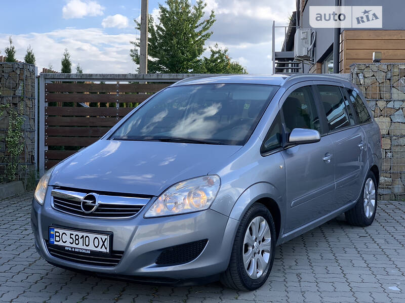 Мінівен Opel Zafira 2009 в Стрию