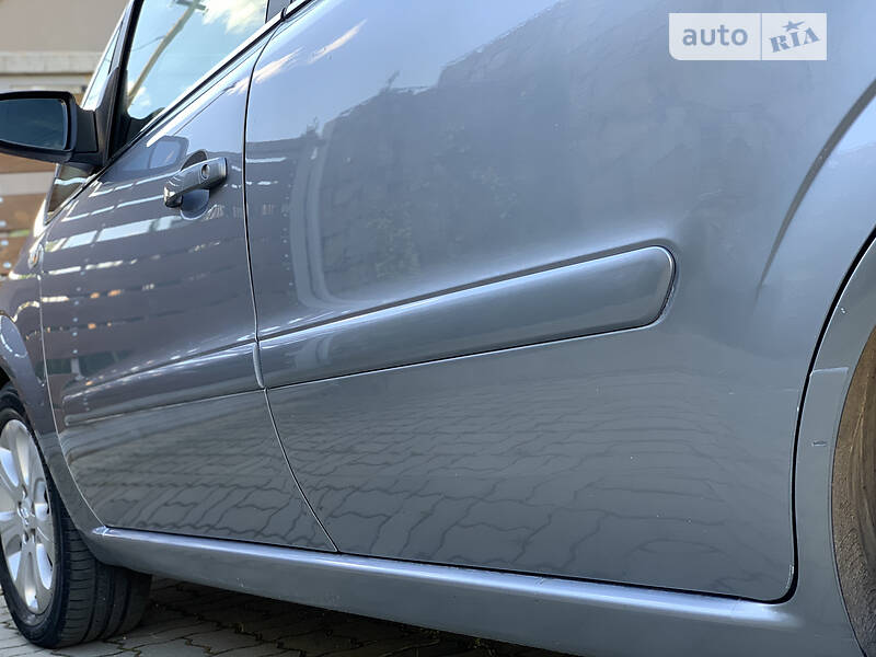 Мінівен Opel Zafira 2009 в Стрию