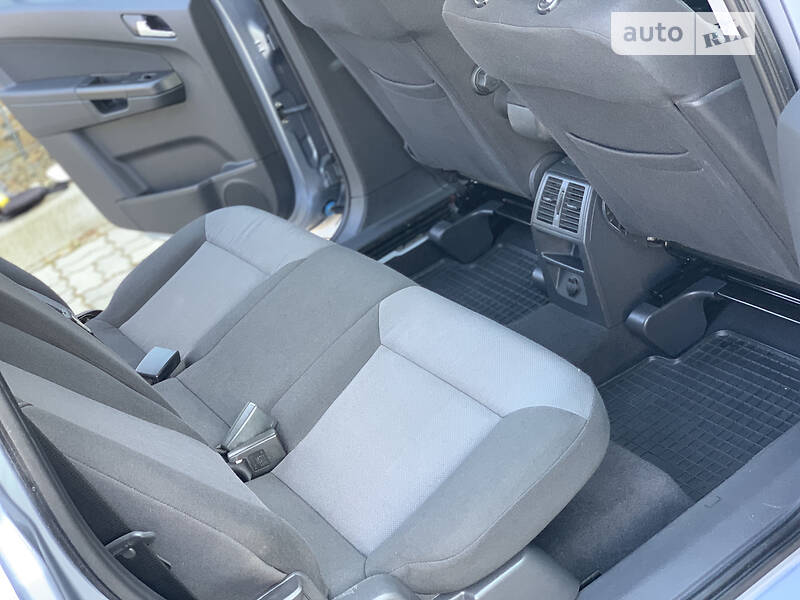 Мінівен Opel Zafira 2009 в Стрию