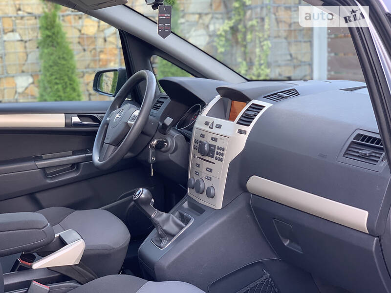 Мінівен Opel Zafira 2009 в Стрию