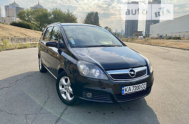 Мінівен Opel Zafira 2007 в Києві