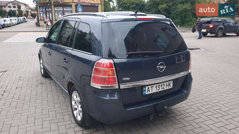 Мінівен Opel Zafira 2005 в Надвірній