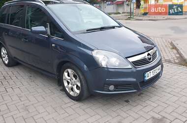 Мінівен Opel Zafira 2005 в Надвірній