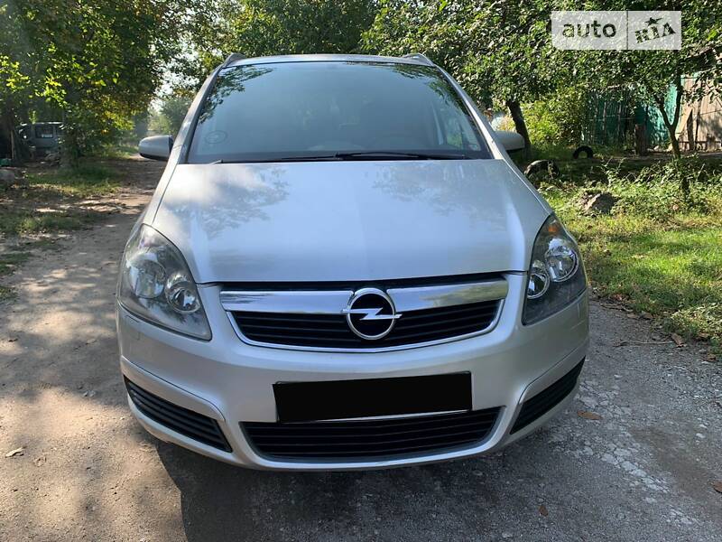 Универсал Opel Zafira 2005 в Запорожье