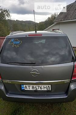 Универсал Opel Zafira 2005 в Ивано-Франковске