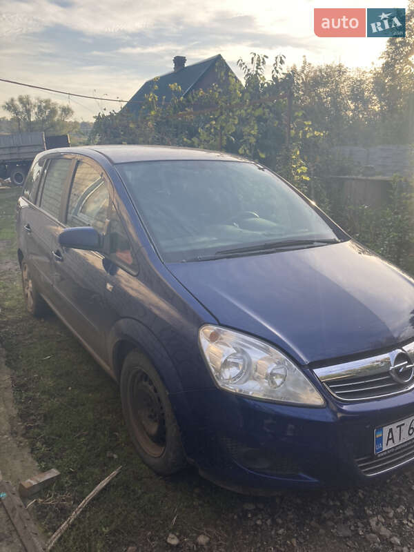 Минивэн Opel Zafira 2008 в Пятихатках