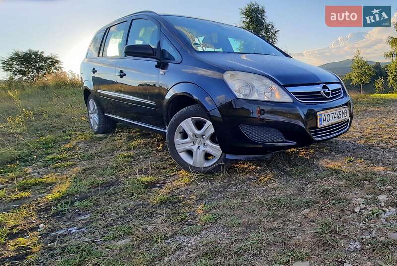 Минивэн Opel Zafira 2008 в Сколе