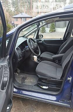 Минивэн Opel Zafira 2005 в Киеве