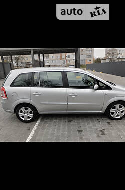 Минивэн Opel Zafira 2008 в Червонограде