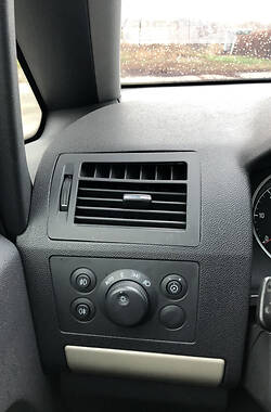 Минивэн Opel Zafira 2008 в 
