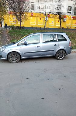 Минивэн Opel Zafira 2005 в Червонограде