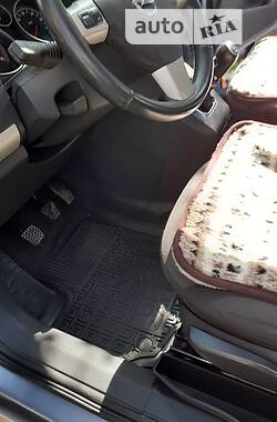 Минивэн Opel Zafira 2008 в 