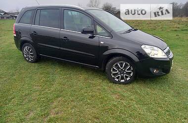 Opel Zafira 2011