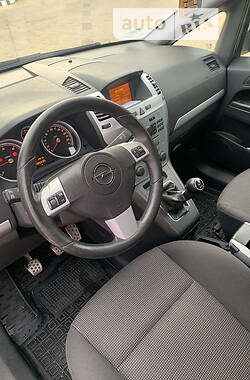 Минивэн Opel Zafira 2008 в Тернополе