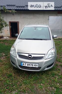 Минивэн Opel Zafira 2009 в Ивано-Франковске