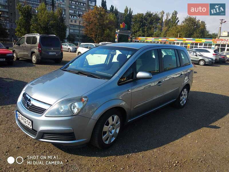 Минивэн Opel Zafira 2005 в Одессе