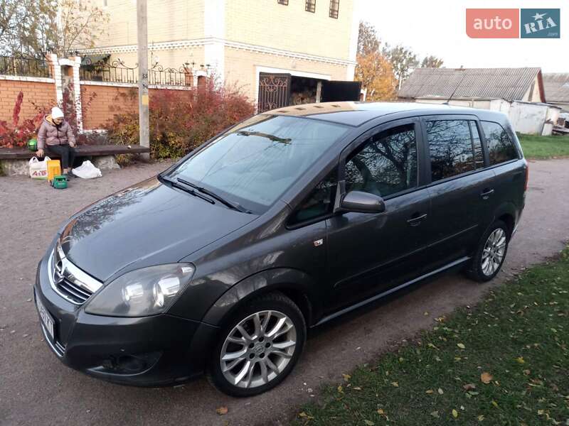 Минивэн Opel Zafira 2009 в Вышгороде
