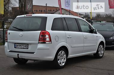 Минивэн Opel Zafira 2006 в Бердичеве