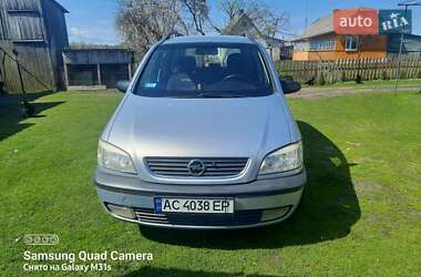 Минивэн Opel Zafira 2000 в Ратным