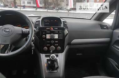 Минивэн Opel Zafira 2010 в Хмельницком