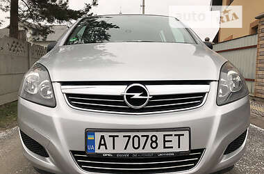 Минивэн Opel Zafira 2009 в Ивано-Франковске