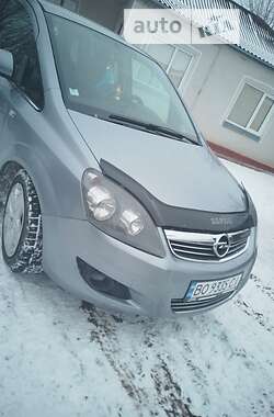 Opel Zafira 2011