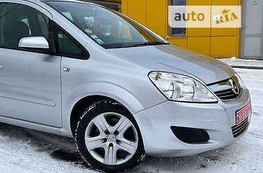 Минивэн Opel Zafira 2008 в Дубно