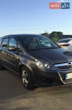 Opel Zafira 2011