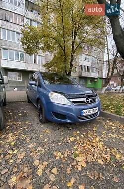 Минивэн Opel Zafira 2008 в Костополе