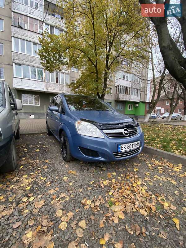 Мінівен Opel Zafira 2008 в Костопілі