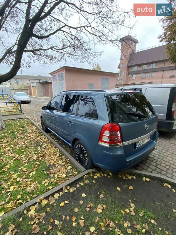 Мінівен Opel Zafira 2008 в Костопілі