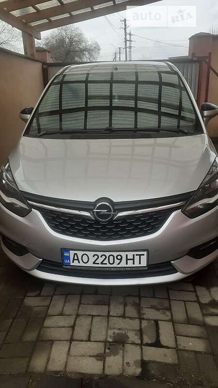 Минивэн Opel Zafira 2016 в Ужгороде