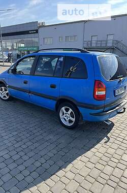 Минивэн Opel Zafira 2001 в Сваляве