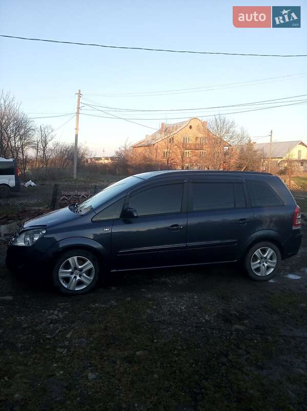 Мінівен Opel Zafira 2008 в Стрию