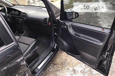 Минивэн Opel Zafira 2002 в 