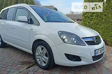 Минивэн Opel Zafira 2012 в Калуше