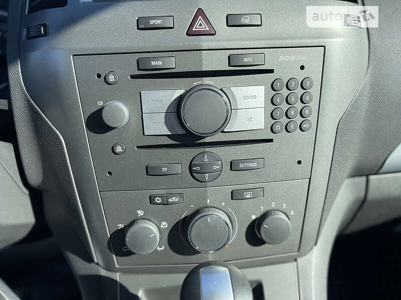 Минивэн Opel Zafira 2008 в Луцке