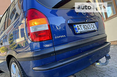 Минивэн Opel Zafira 2003 в Дрогобыче