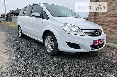 Минивэн Opel Zafira 2009 в Луцке