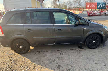 Минивэн Opel Zafira 2010 в 