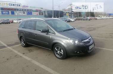 Минивэн Opel Zafira 2010 в Николаеве