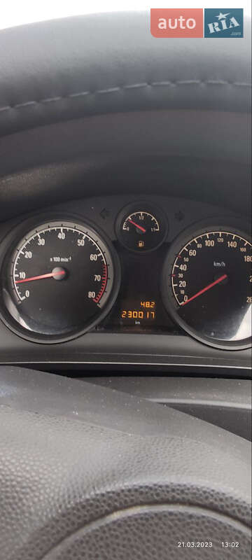 Минивэн Opel Zafira 2006 в Черновцах