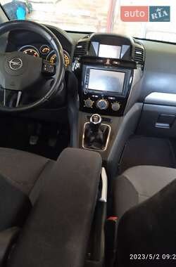 Мінівен Opel Zafira 2010 в Коломиї