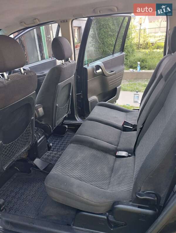 Мінівен Opel Zafira 2005 в Виноградові