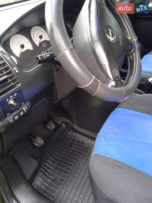 Минивэн Opel Zafira 2001 в Львове