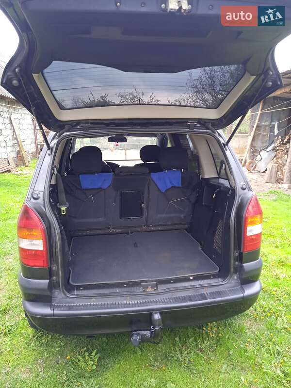 Минивэн Opel Zafira 2001 в Львове