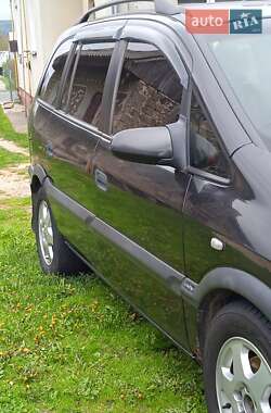 Минивэн Opel Zafira 2001 в Львове